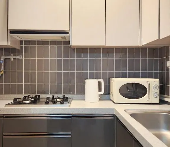 Open Special Korean Style 8 People 5 Minutes Walk From Jeonpo Station Cafe Street Seomyeon 17minutes From Airport 13 Minutes From Ktx,1 Minute From Bifc
