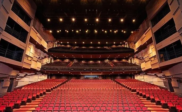 빌라 Open Special Korean Style 8 People 5 Minutes Walk From Jeonpo Station Cafe Street Seomyeon 17minutes From Airport 13 Minutes From Ktx,1 Minute From Bifc