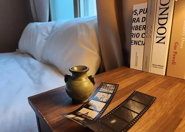 Open Special Korean Style 8 People 5 Minutes Walk From Jeonpo Station Cafe Street Seomyeon 17minutes From Airport 13 Minutes From Ktx,1 Minute From Bifc 빌라 부산광역시